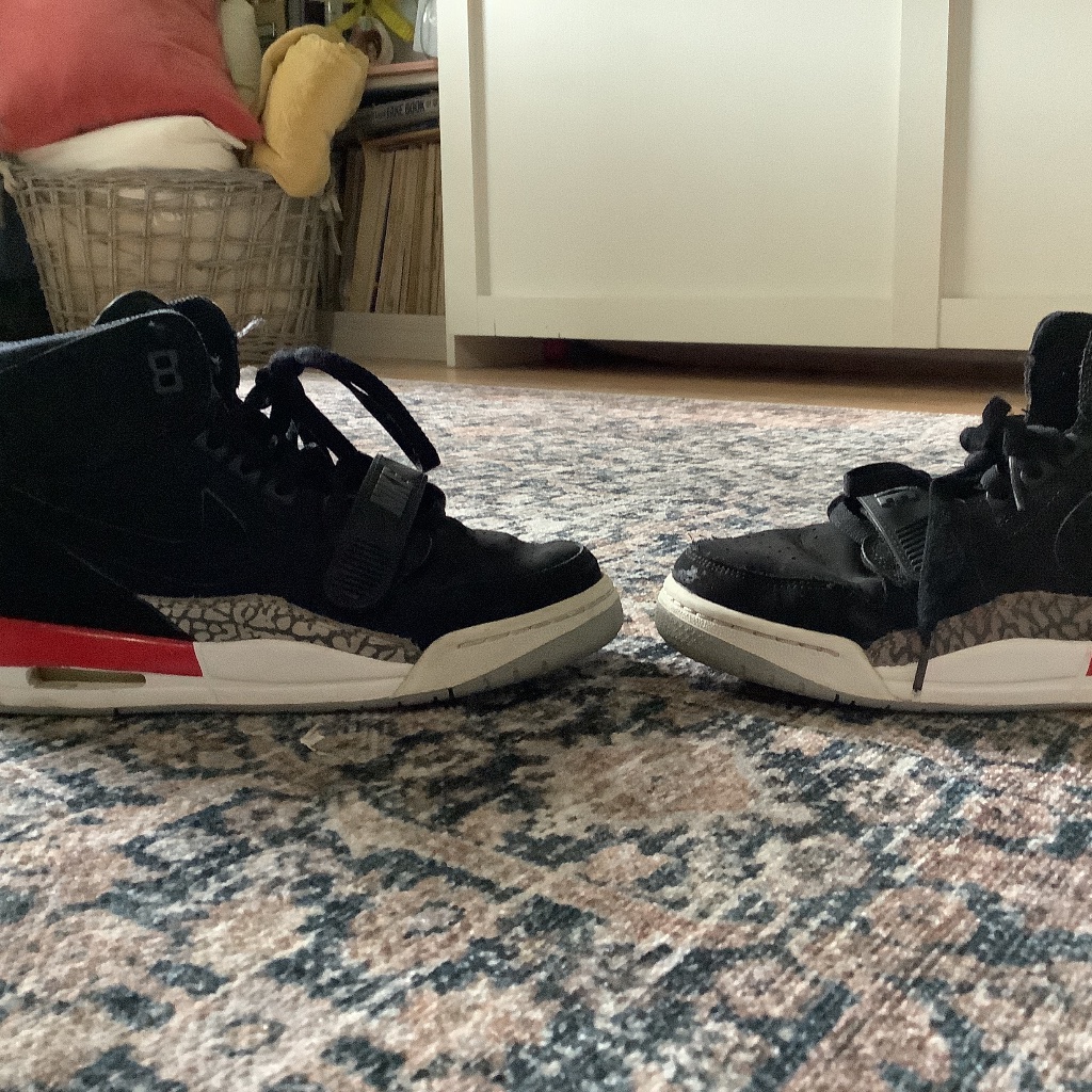 Jordan 4